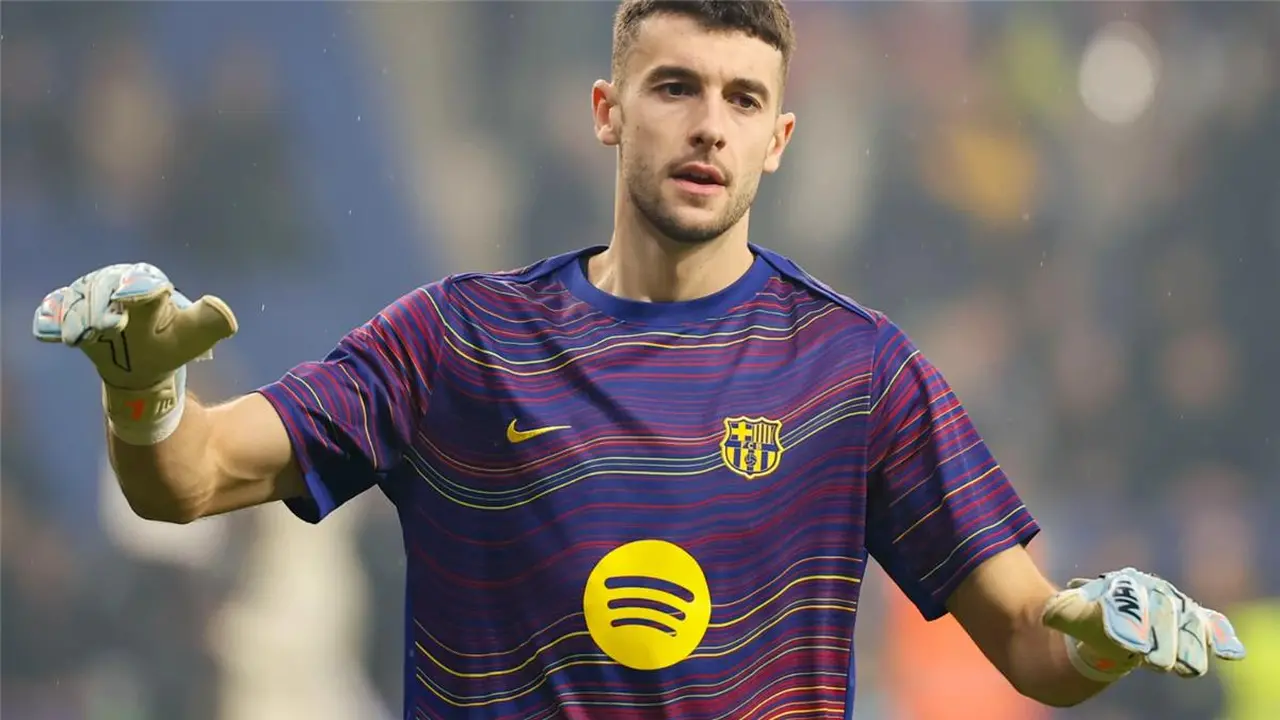 مواجهة قوية.. إهانات أوراق نقدية وفأر ضد خوان جارسيا في برشلونة وإسبانيول